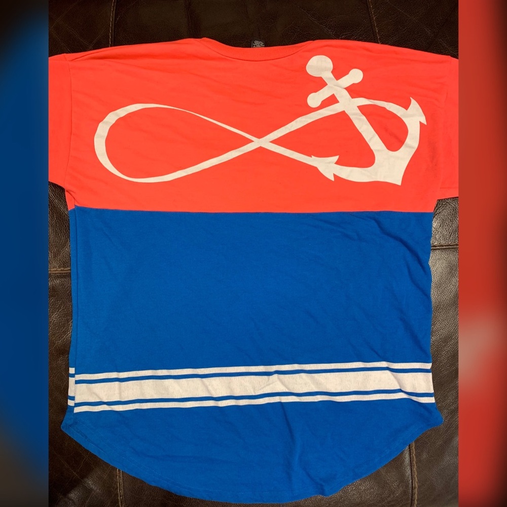 Crew neck Infinity anchor sweater